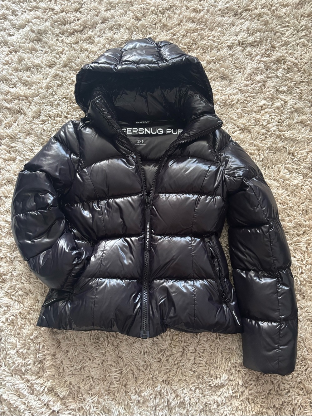 The SuperSnug Puff™ - Hi-Gloss black 2XS
